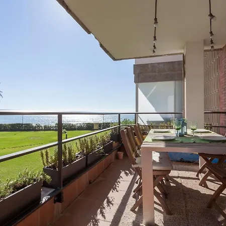 Appartamento Gavamar Castelldefels Beachfront Apartment- Direct Access To The Beach *